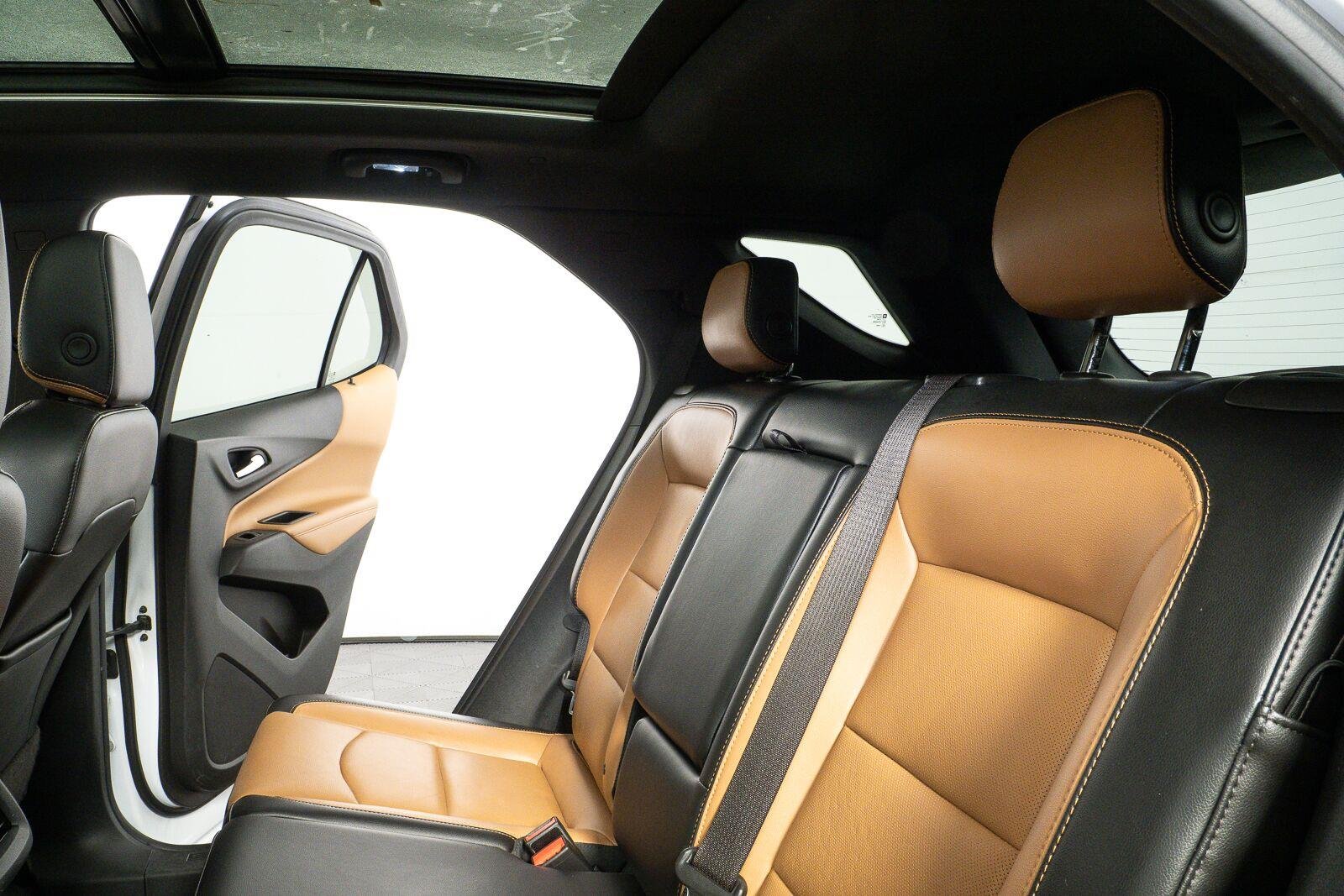 Used 2018 Summit White Chevrolet Premier image 21