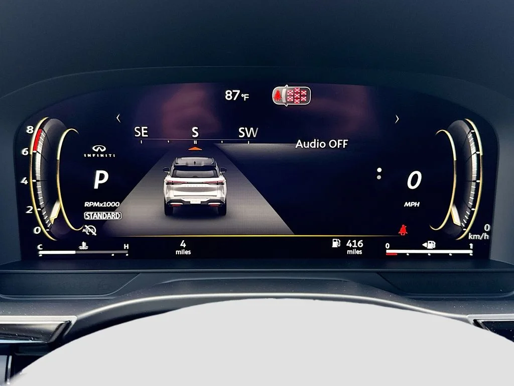 New 2027 RADIANT WHITE INFINITI Luxe FWD image 12