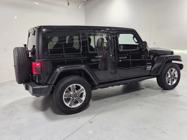 Used 2020 Black Jeep Unlimited Sahara image 11
