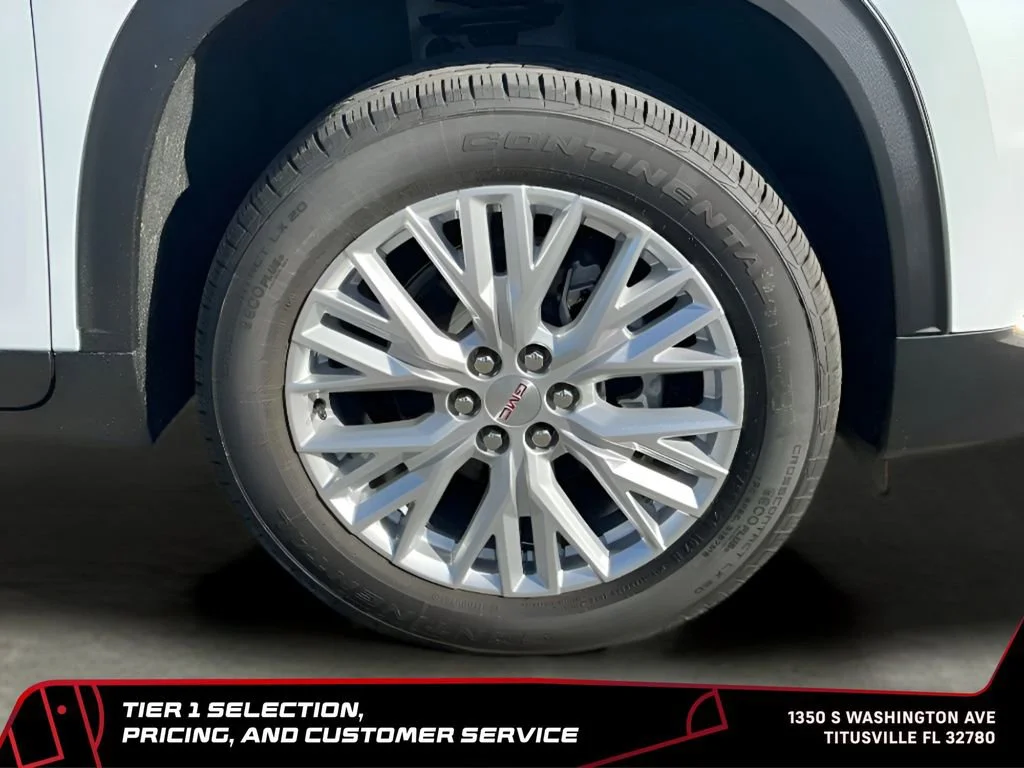New 2026 Glacier White Tricoat GMC Elevation image 45