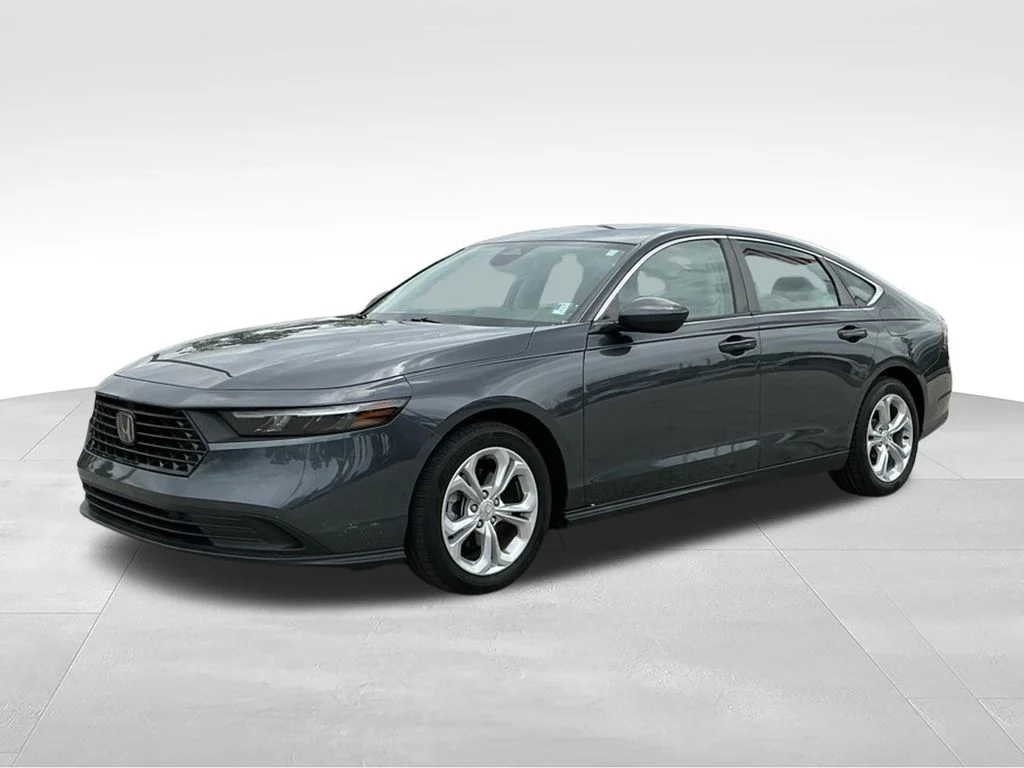 Used 2024  Honda LX image 2
