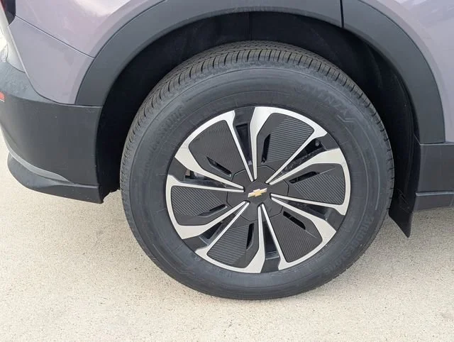 New 2026 Galaxy Gray Metallic Chevrolet LT image 3