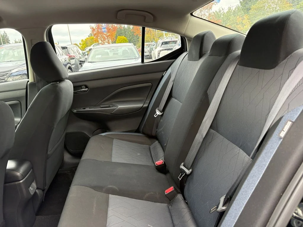 Used 2025 Black Nissan 1.6 SV image 19