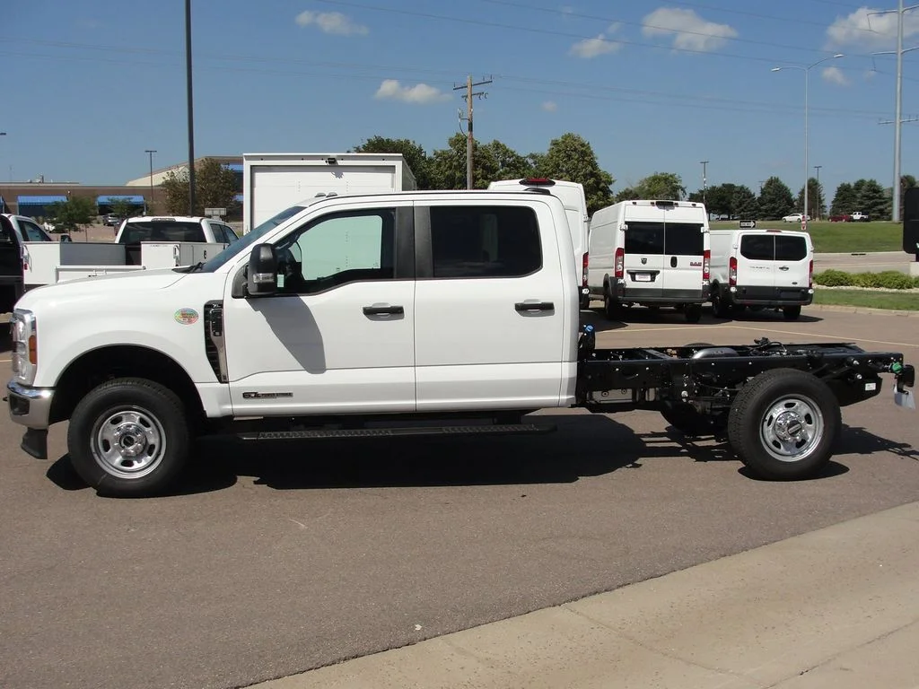 New 2026 White Ford XL image 2
