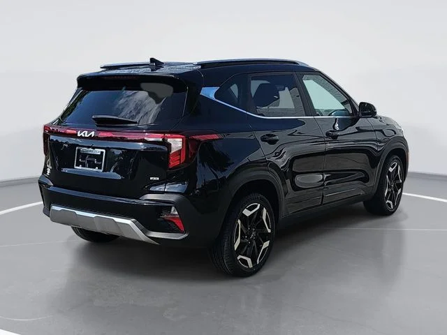Used 2024 Black Kia SX image 3