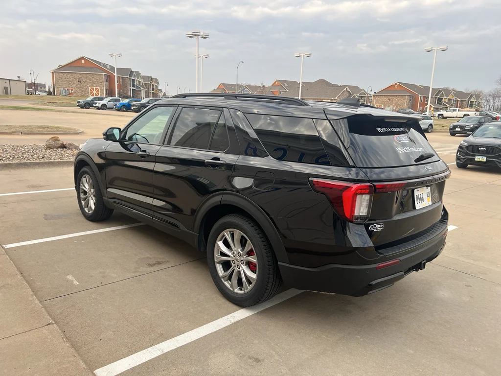 2025 Ford Explorer ST-LINE - Photo 6