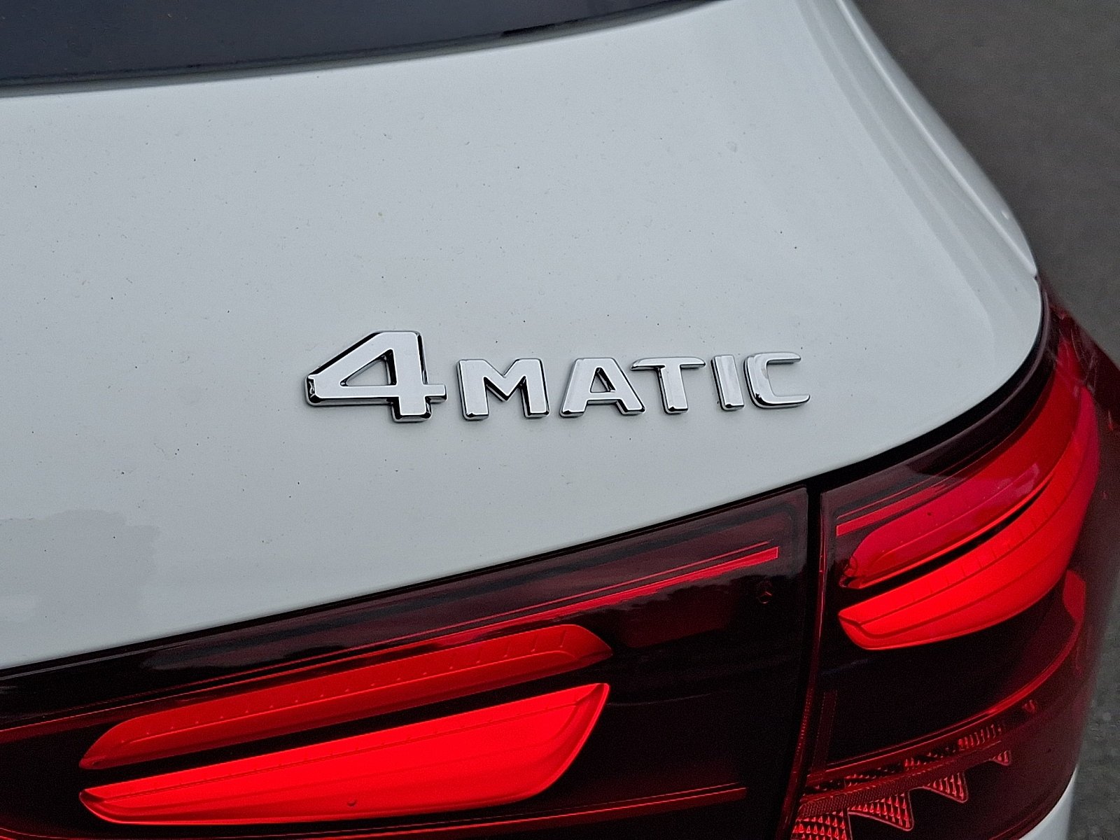 New 2026 Polar White Mercedes-Benz GLA 250 image 42