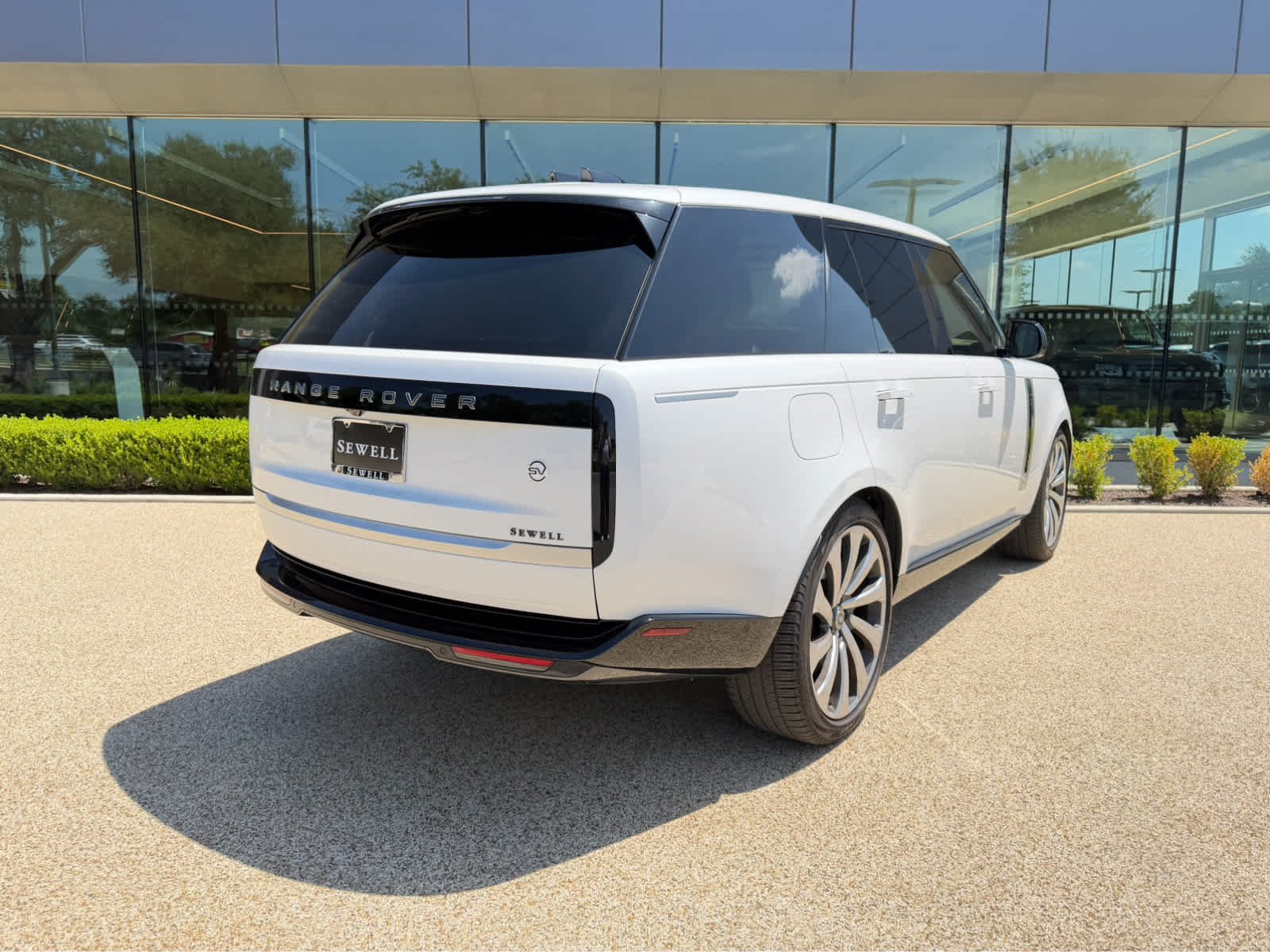 Certified Used 2024 Ostuni Pearl White Metallic Land Rover SV image 7