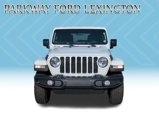 Used 2021 White Jeep Unlimited Sahara Altitude image 8