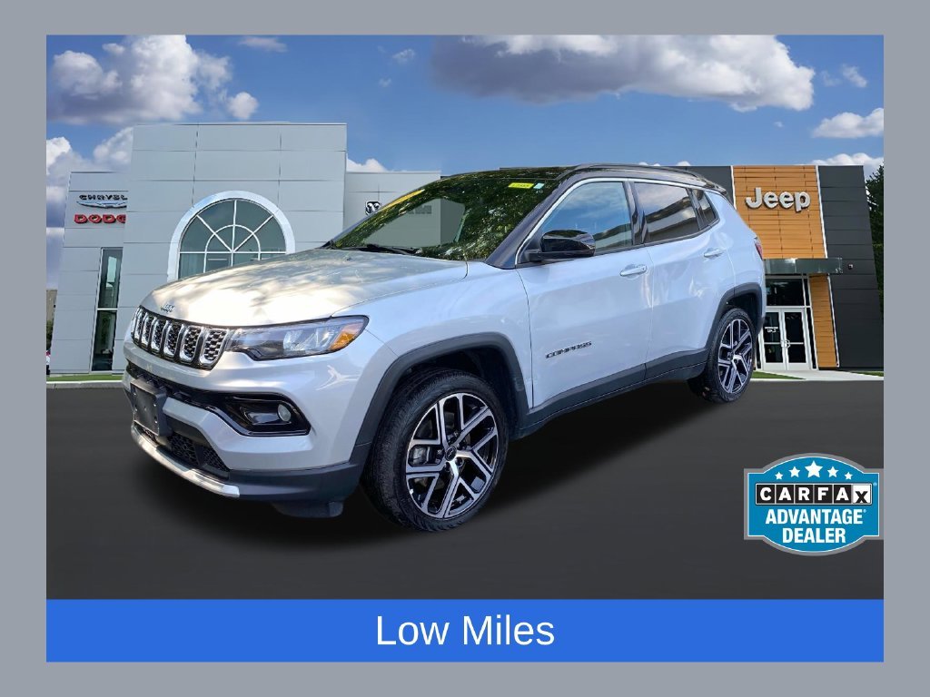 Used 2025 Silver Jeep Limited image 1