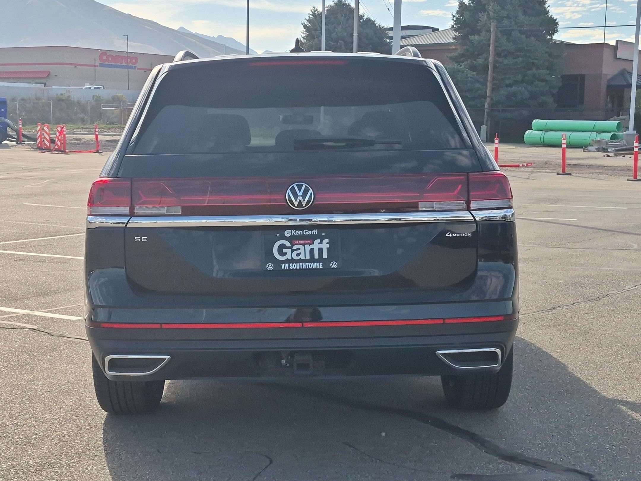 New 2026 Deep Black Pearl Volkswagen 2.0T SE w/Technology image 4