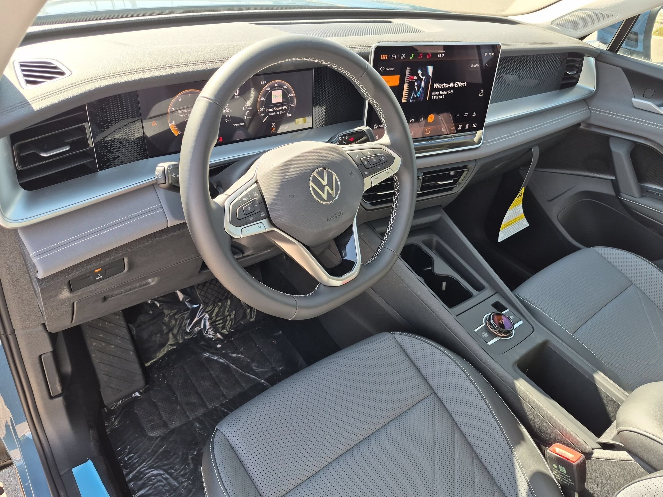 New 2026 Monterey Blue Pearl Volkswagen SE image 10