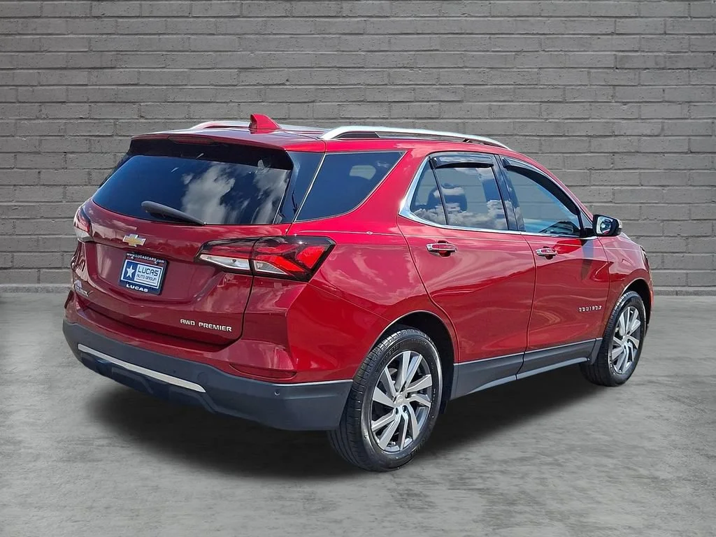 Used 2023 RADIANT RED TINTCOAT Chevrolet Premier image 12