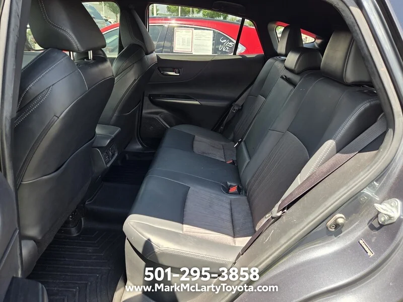 Used 2021 GRAY TOYOTA XLE AWD image 7