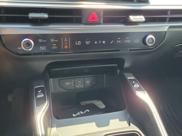 New 2026 Aurora Black Pearl Kia EX image 32