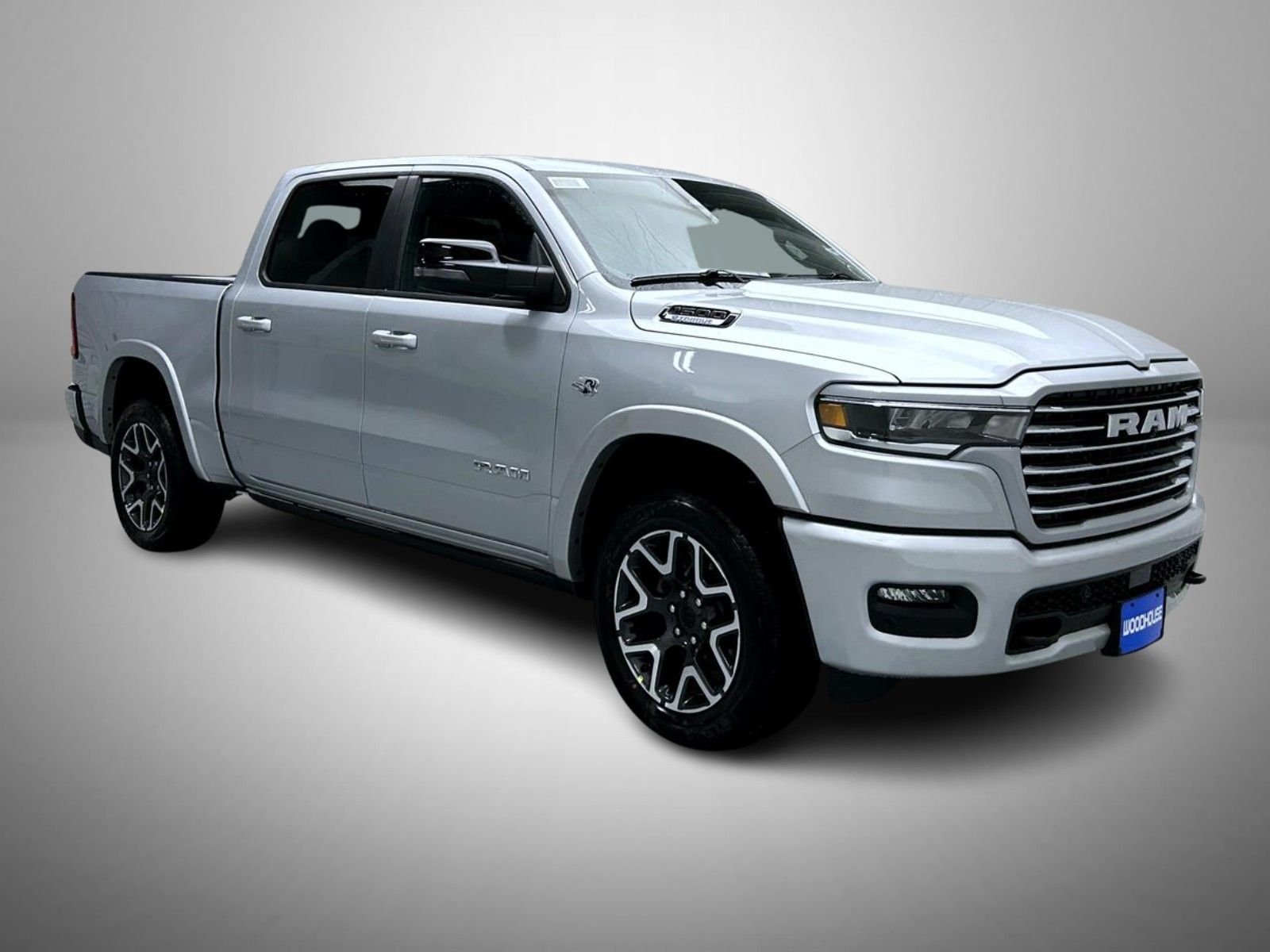 New 2026 Silver Zynith Exterior Paint RAM Laramie image 3