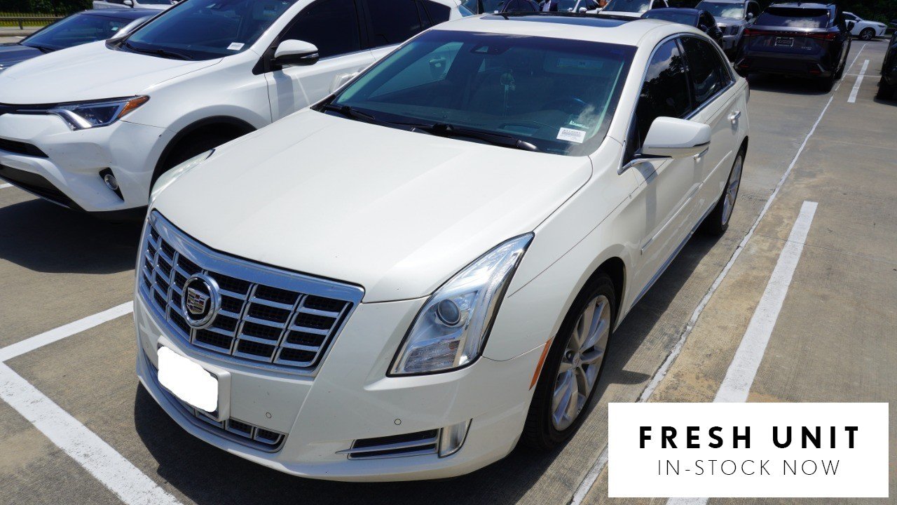 2013 Cadillac XTS 3.6L FWD Premium Collection's photo