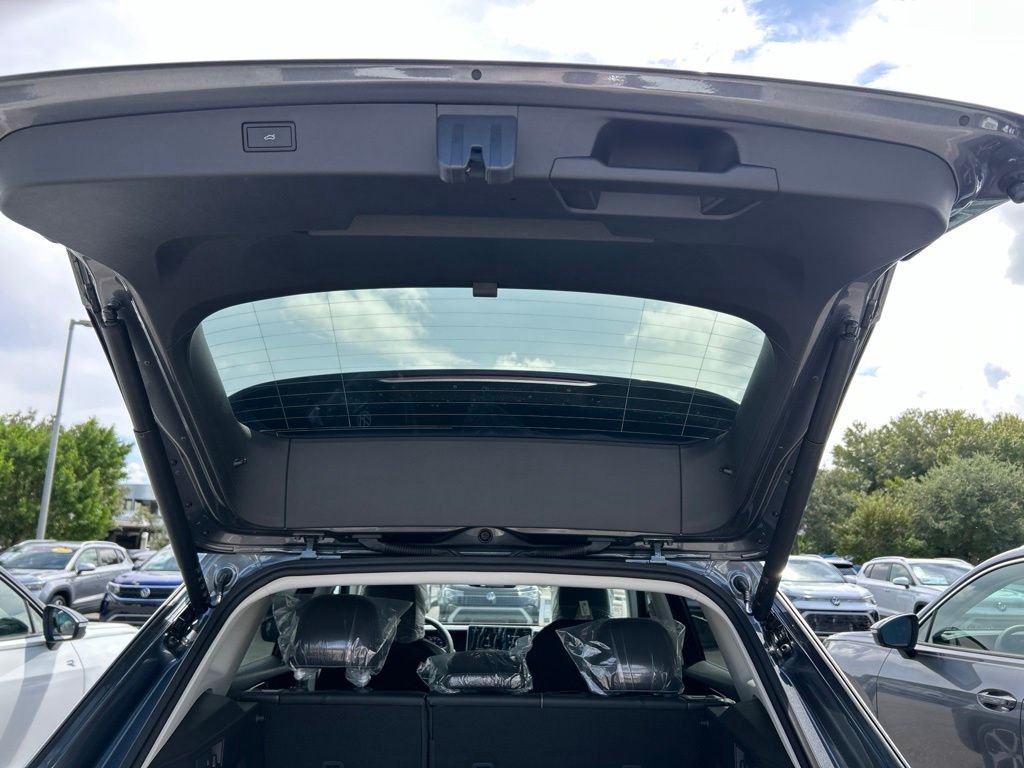 New 2026 Gray Volkswagen 2.0T SE image 51
