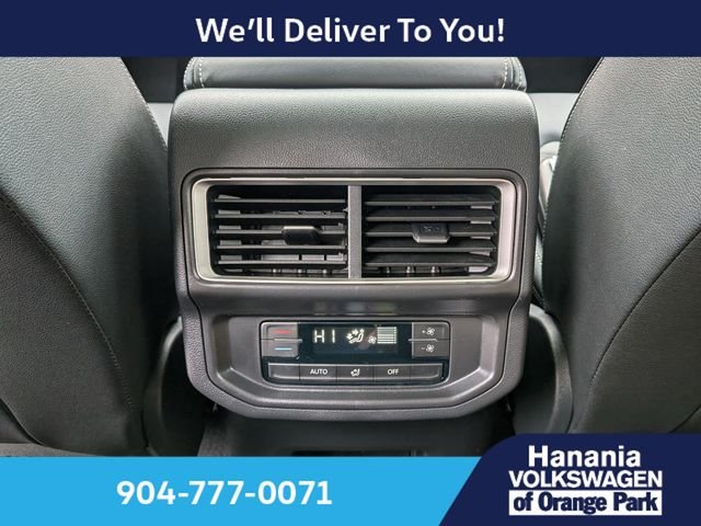 New 2026 White Volkswagen 2.0T SE w/Technology image 15
