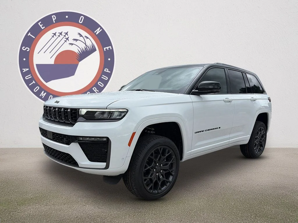 New 2026 Bright White Clear-Coat Exterior Paint Jeep Summit image 2