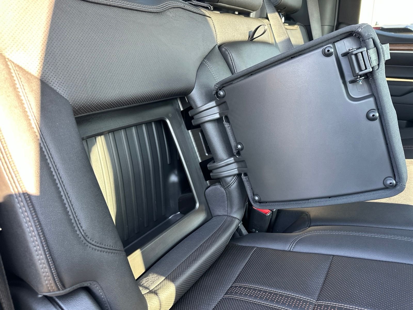Used 2022 Gray Chevrolet High Country image 39