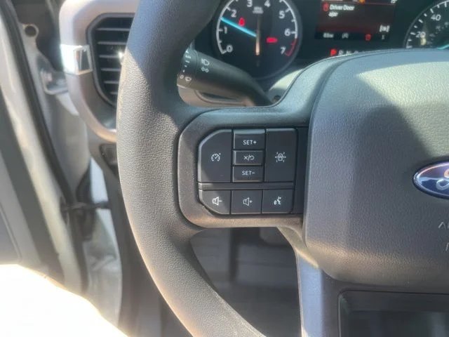 New 2026 Oxford White Ford XL image 13