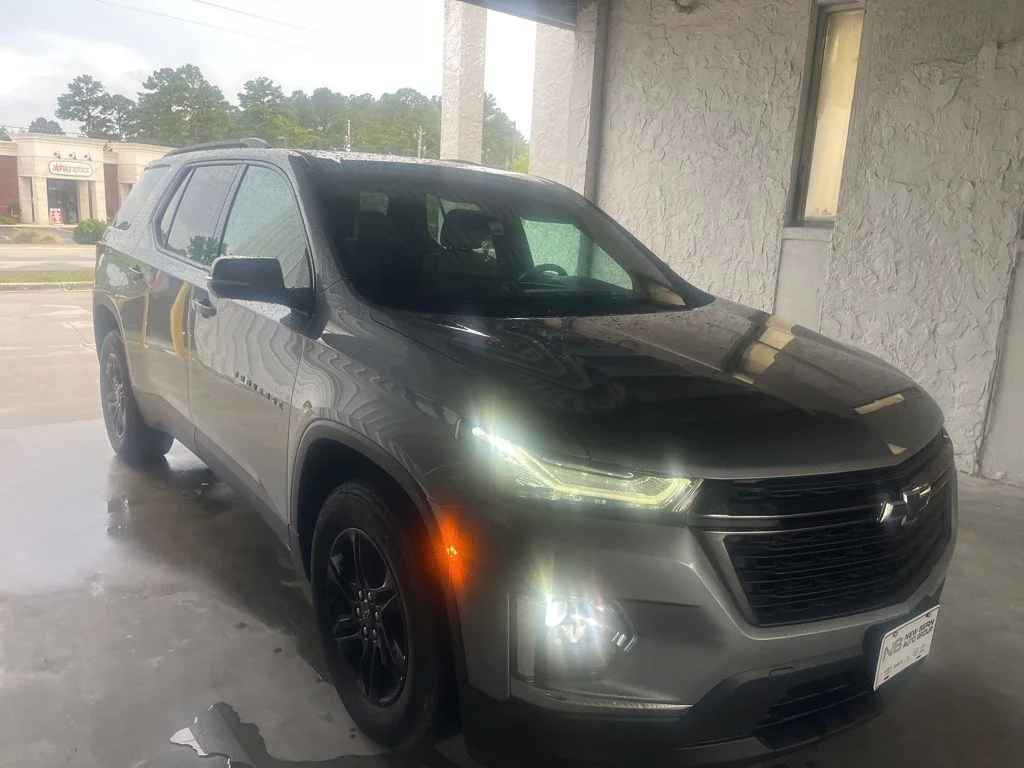 2023 Chevrolet Traverse FWD LS's photo