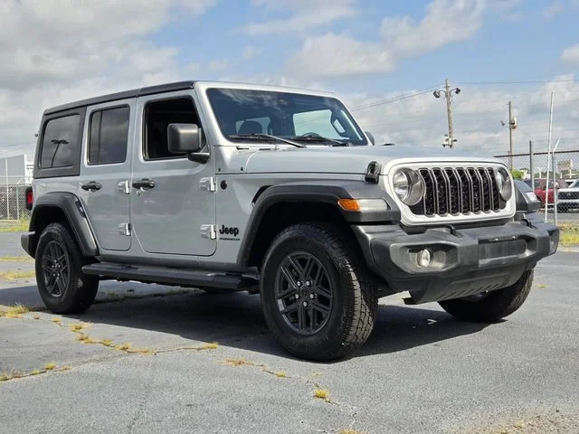 Used 2024 Silver Jeep Sport S image 7
