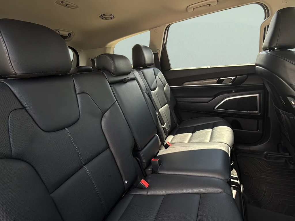 Used 2020 Snow White Pearl Kia EX image 22