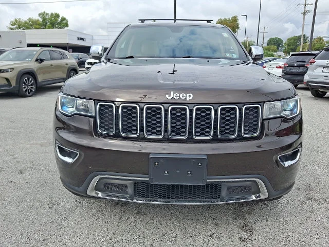 Used 2017 Brown Jeep Limited image 3