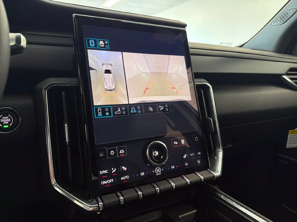 New 2027 Summit White GMC Elevation image 18