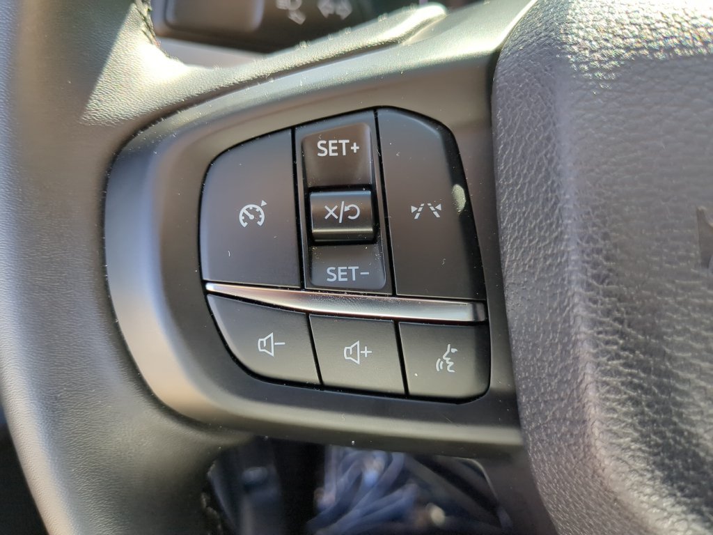 Used 2025 White Ford XLT image 27