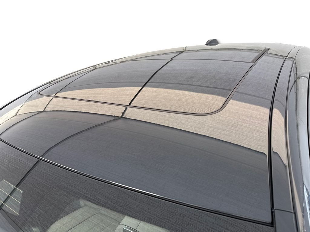 New 2026 Singapore Grey II Metallic BMW M60i image 12