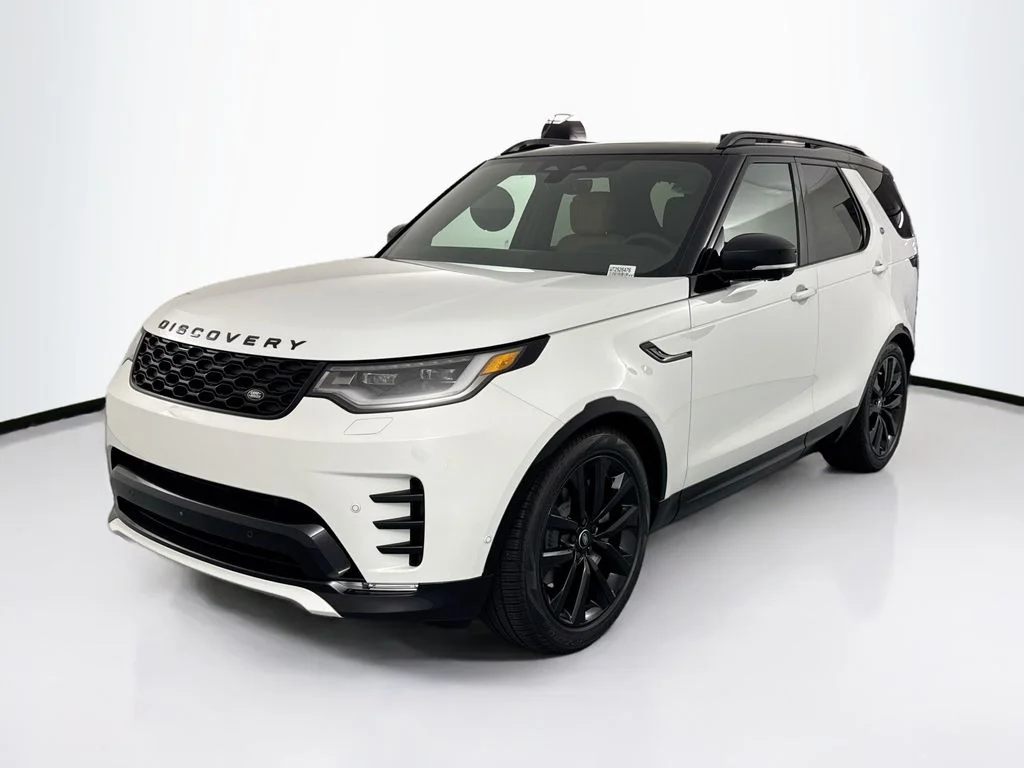 New 2026 White Land Rover Dynamic SE image 1