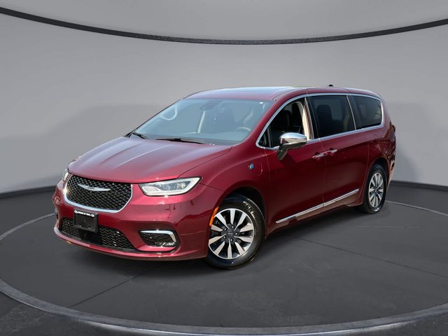 2023 Chrysler Pacifica Hybrid Limited