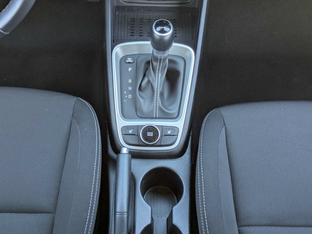 Used 2026 White Hyundai SEL image 17