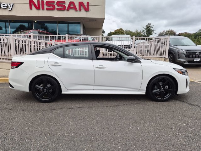Certified Used 2024 White Nissan SR image 3