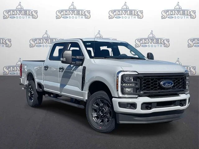 2026 Ford F-250 XL 4x4 Crew Cab 6-3/4' Box's photo