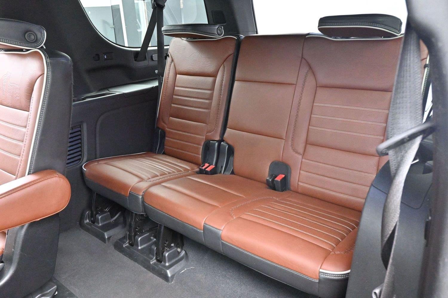 Used 2023 WHITE FROST TRICOAT GMC Denali Ultimate image 36