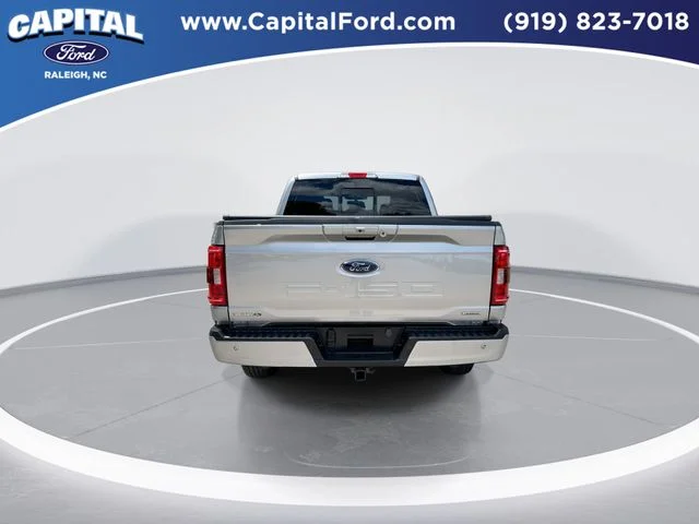 Used 2023 Silver Ford XLT image 7