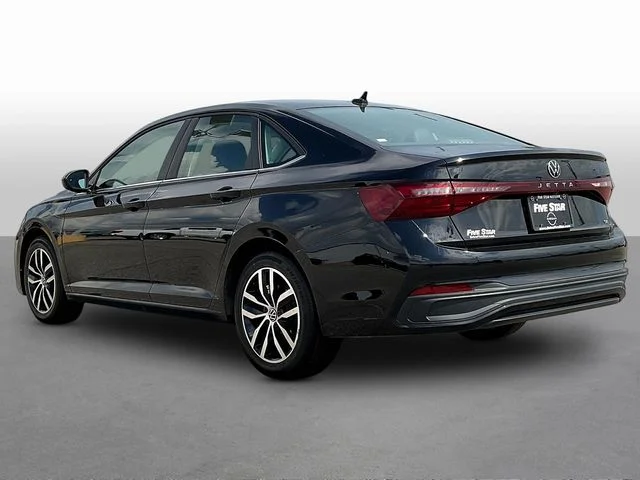 Used 2025  Volkswagen 1.5T SE image 5