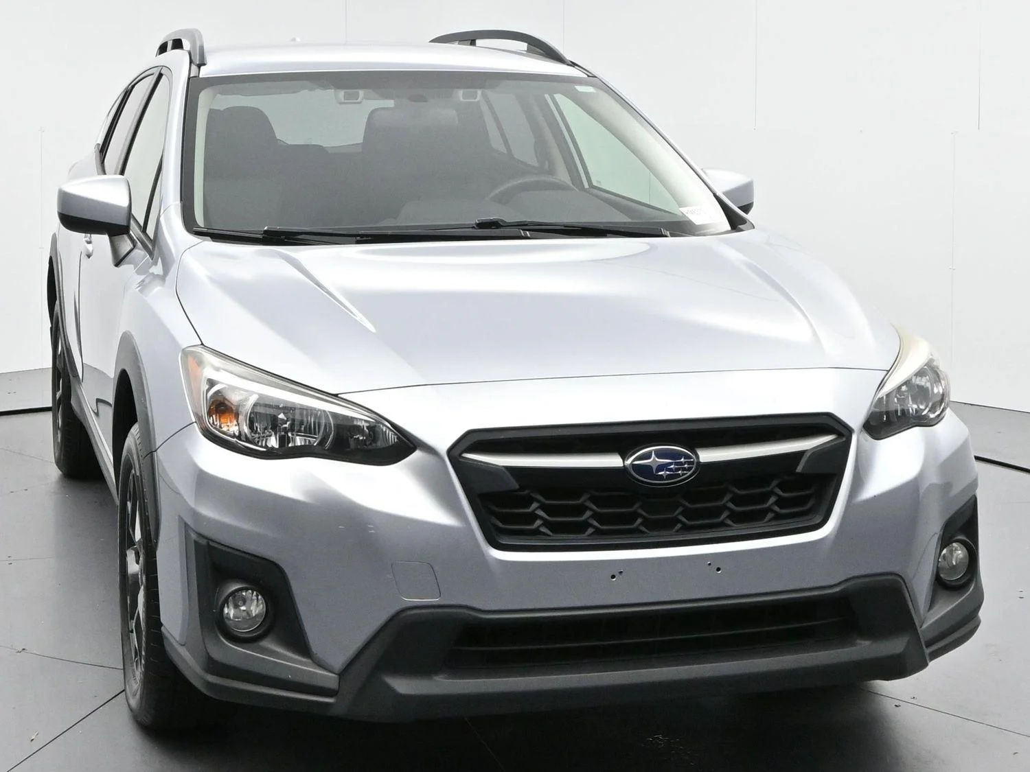 Used 2020 Ice Silver Metallic Subaru Premium image 2