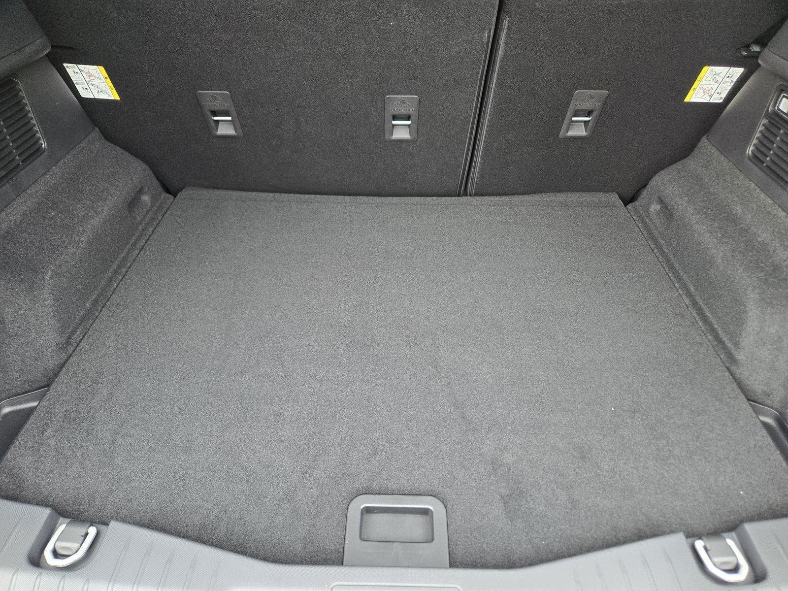 New 2026 Star White Metallic Tri-coat Ford Premium image 20