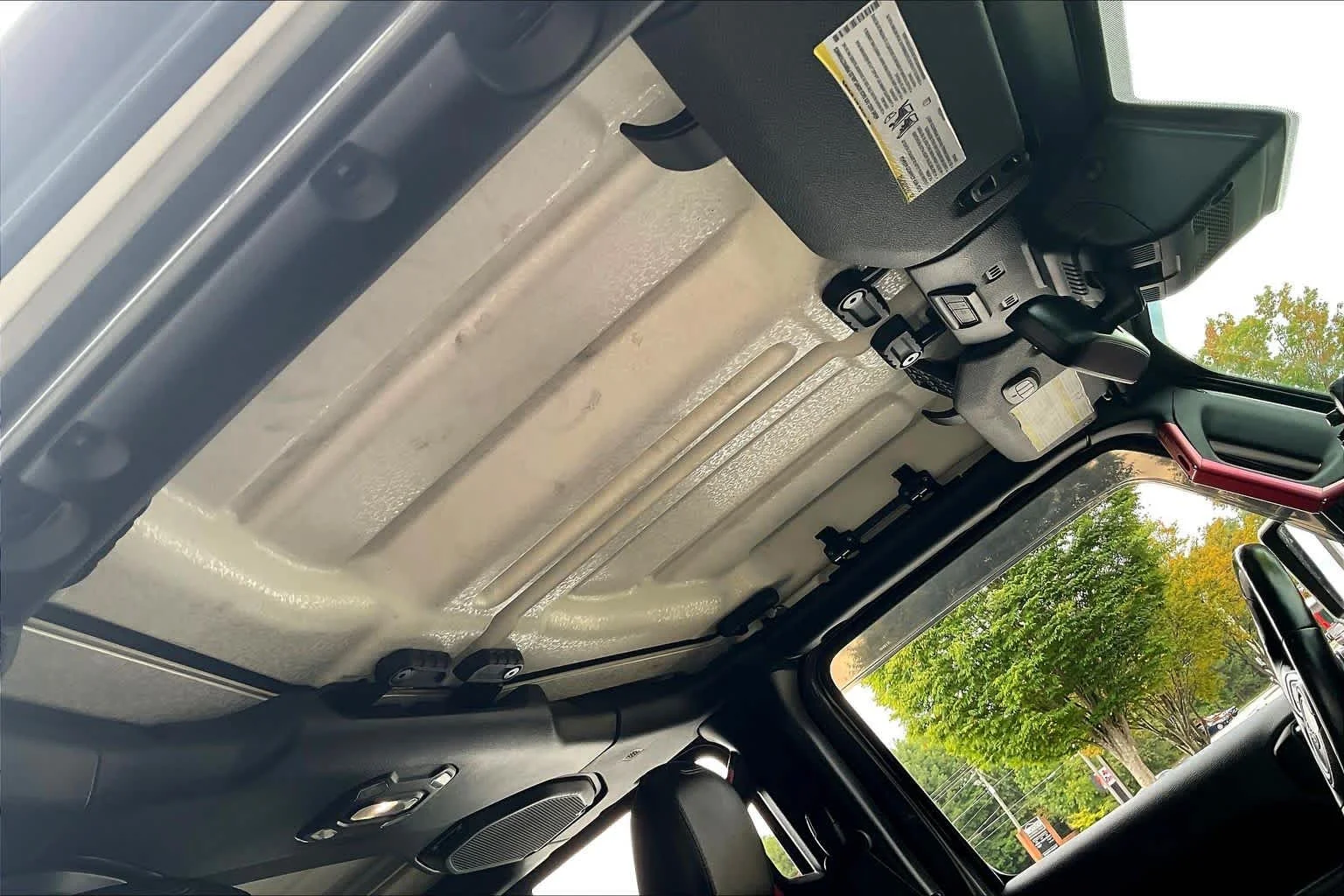 Used 2020 Granite Crystal Metallic Clearcoat Jeep Rubicon image 14