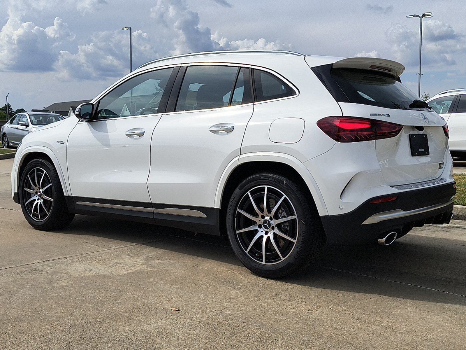 New 2025 Polar White Mercedes-Benz AMG® GLA 35 4MATIC® SUV image 19