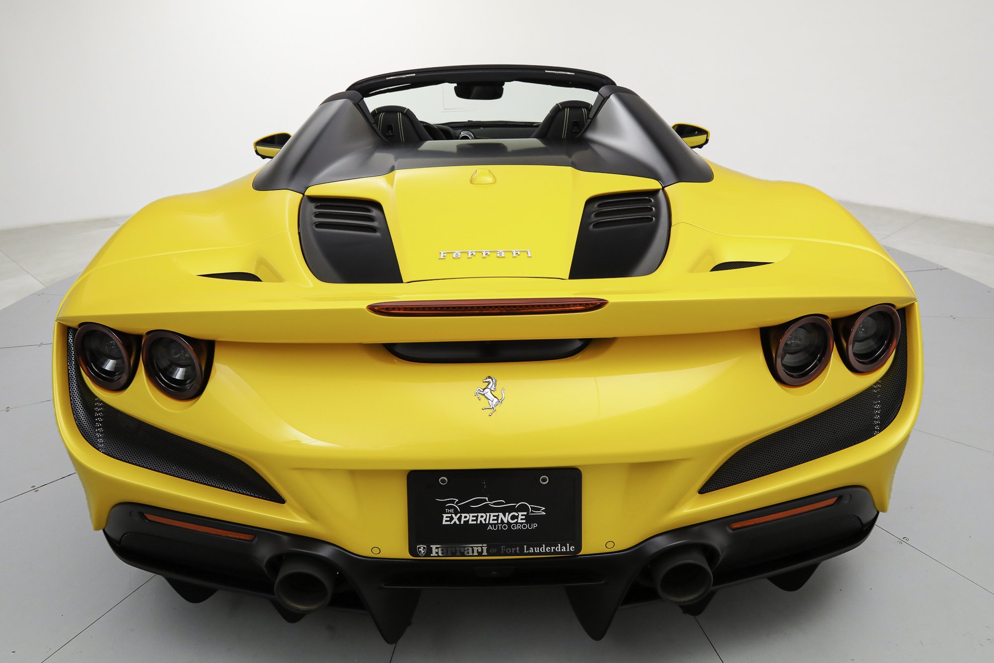 Used 2022 Yellow Ferrari  image 21