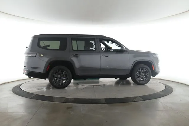 Used 2026 Gray Jeep Limited Altitude image 6