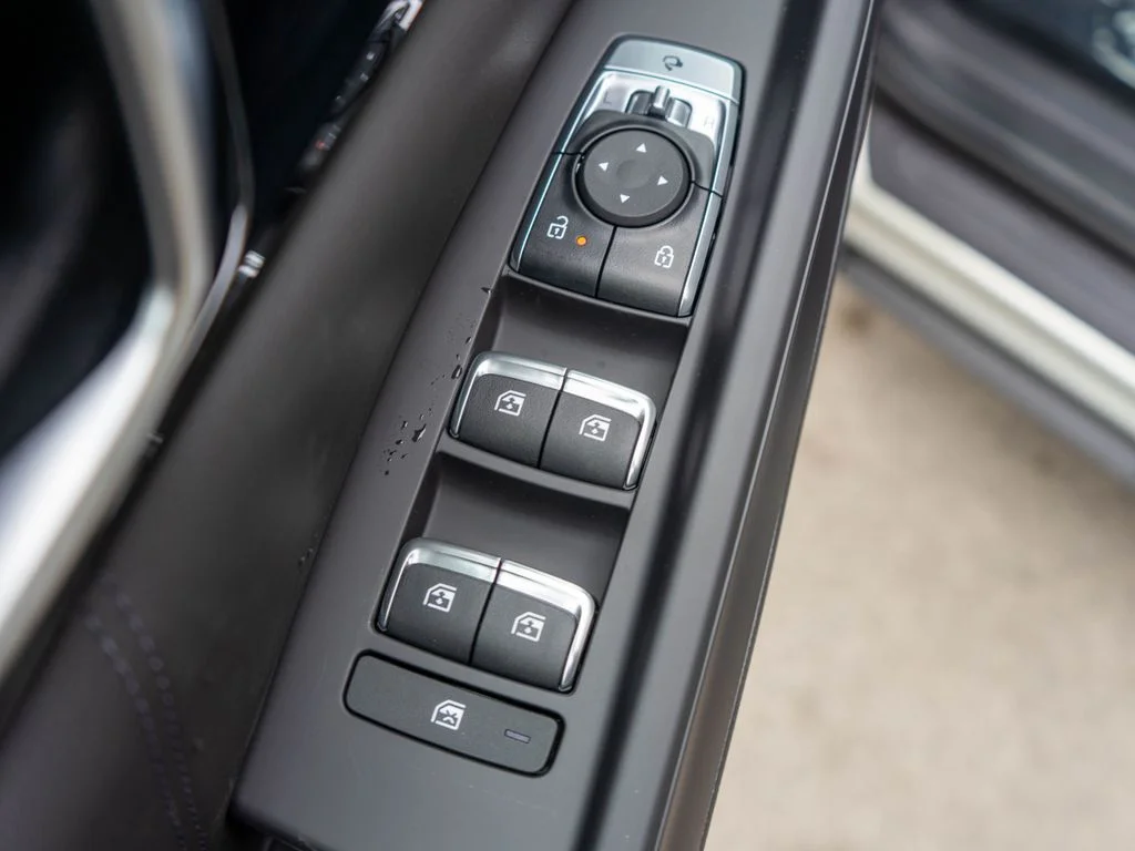 New 2026 Ivory Silver Kia SX Prestige image 21