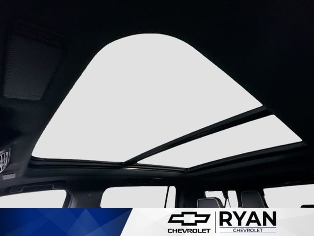 2026 Chevrolet Suburban Premier - Photo 23