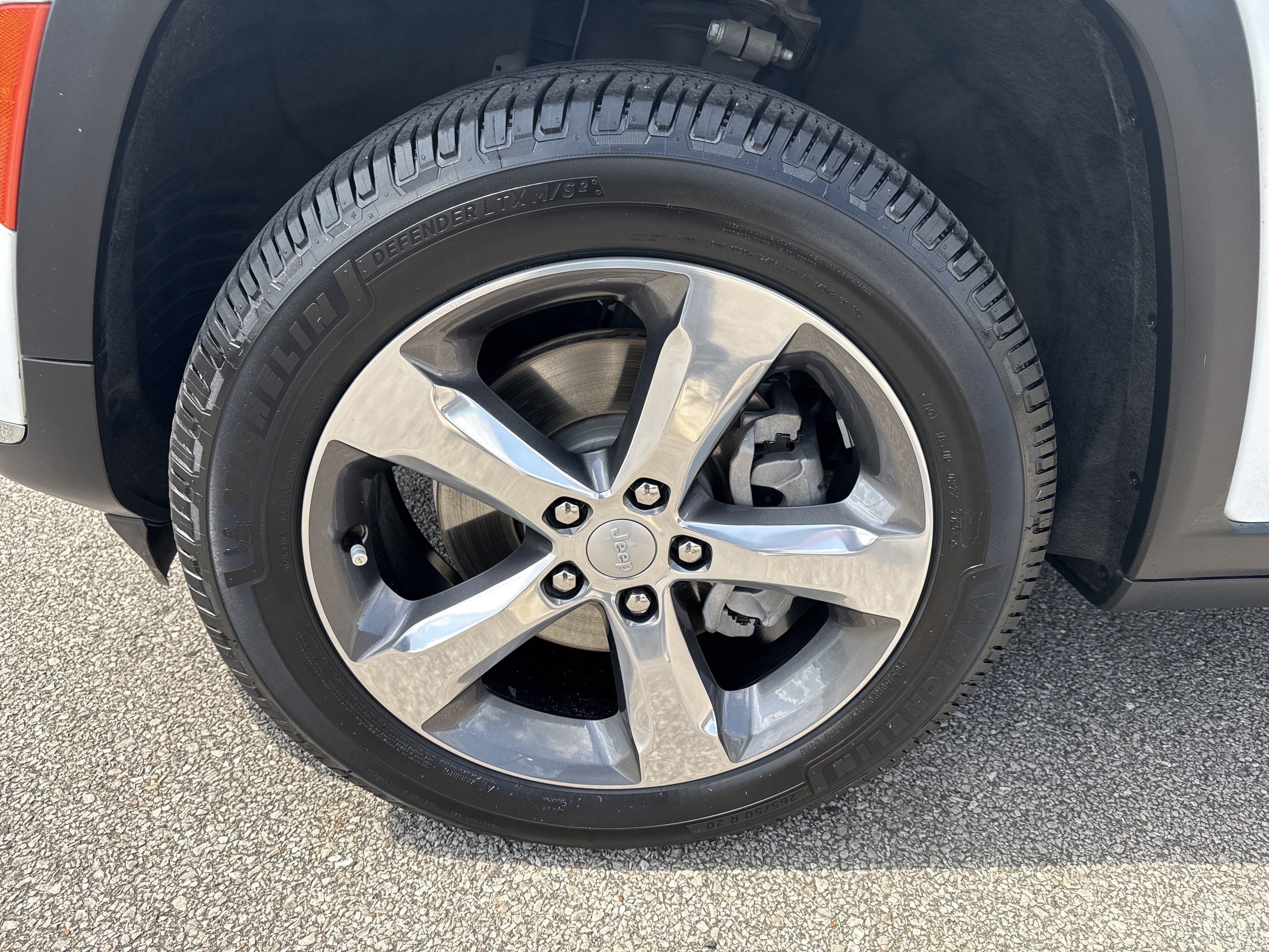 Used 2021 Bright White Clearcoat Jeep Limited image 12